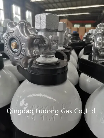 Hot Sell 7.5m3 / 47L Oxygen Medical Gas Cylinder for Bangladesh